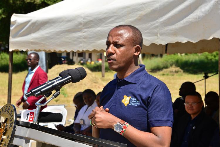 H.E Mutula speaking at the camp 